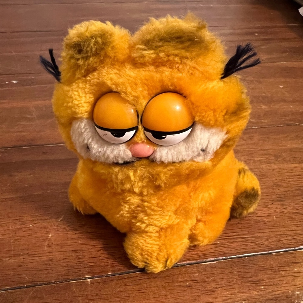 Garfield 1981 Plushie Stuffed Animal